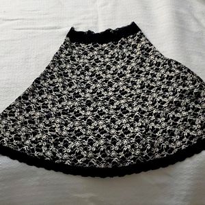 Cute Black and Cream Lace Skirt
